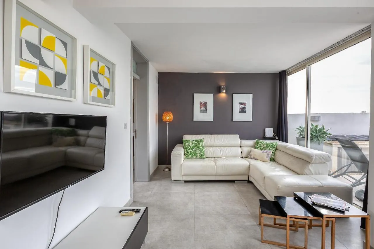Apartment 49/3 Seafront Duplex Penthouse In Valletta Malta