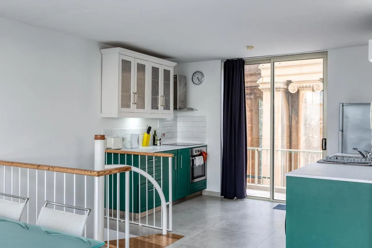 49/3 Seafront Duplex Penthouse In Valletta 0*,  Malta